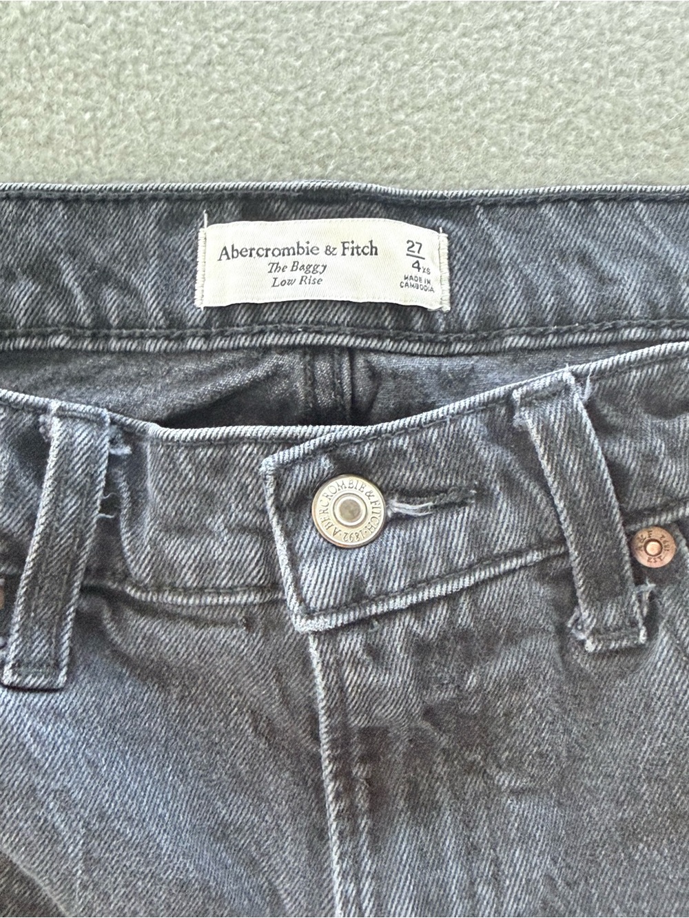 Abercrombie & Fitch Women's Baggy Low-Rise Jeans - Washed Black